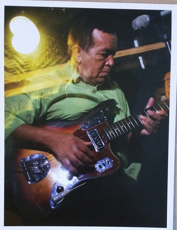 Abelardo Carbono Y Su Grupo Feat. Quantic - La Piña Madura (7") (VG+/M) - Image 6